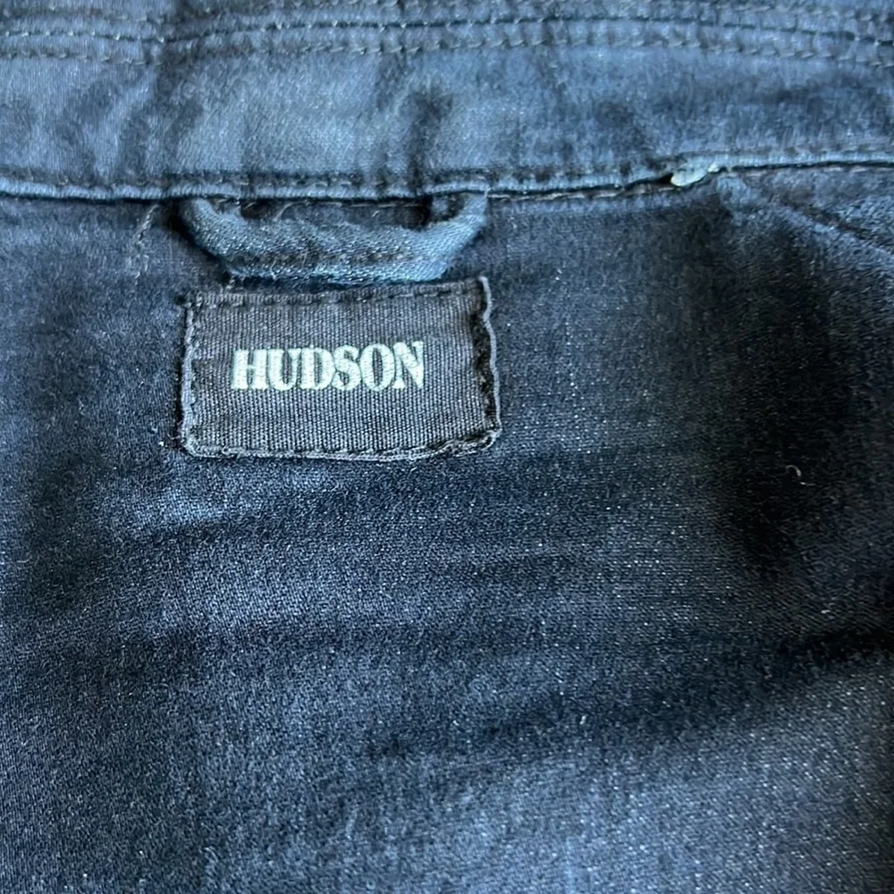 HUDSON Jeans Black Denim Moto Asymmetric Zip Crop Jacket (girls XL/women’s XS)